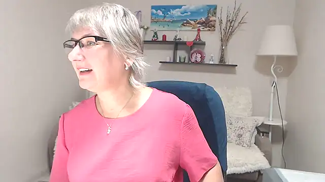 FleurMays online show from 10/20/25, 05:08