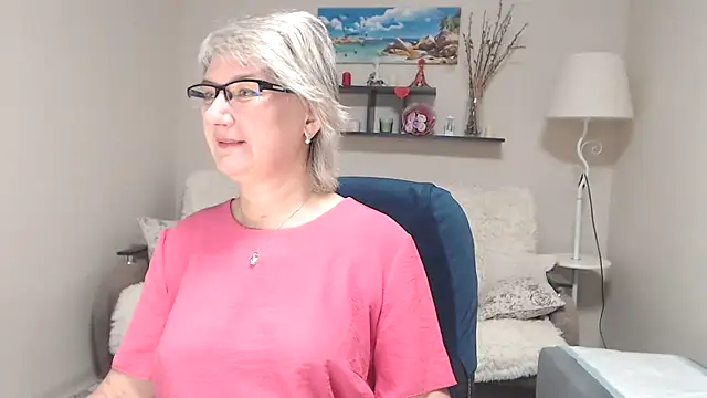 FleurMays online show from 10/23/25, 04:12