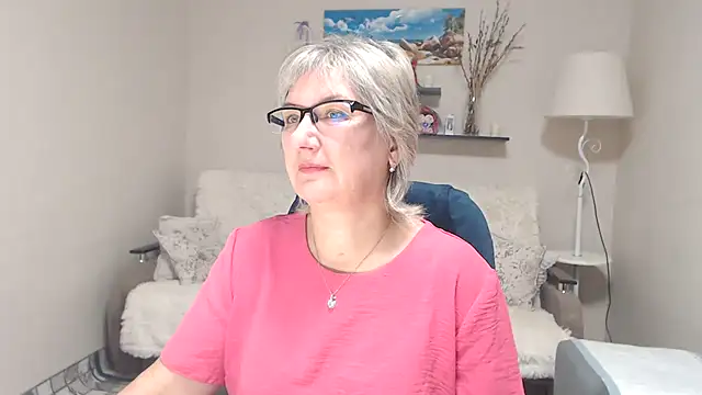 FleurMays online show from 10/29/25, 03:42