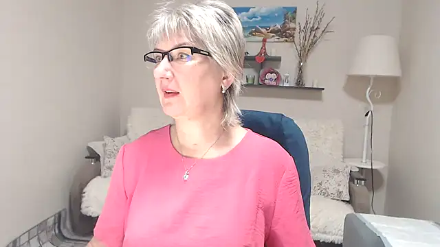 FleurMays online show from 11/04/25, 03:38