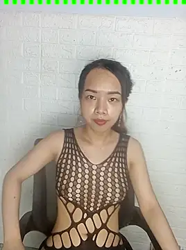 Snapshot of Baby2903 chatting on 02/14/25, 07:33 Baby2903 online show from 02/14/25, 07:33