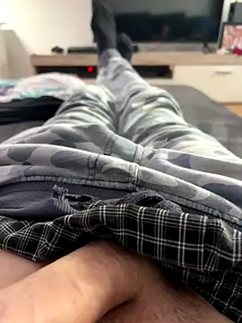 Snapshot of Ben291113 chatting on 09/15/25, 02:17 Ben291113 online show from 09/15/25, 02:17