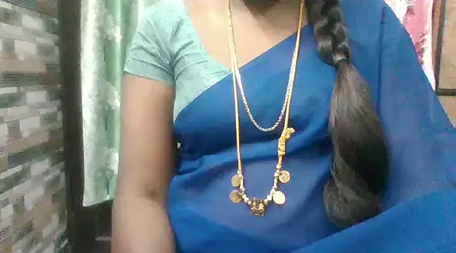 Snapshot of Hot_akshara chatting on 12/07/24, 04:03 Hot akshara online show from 12/07/24, 04:03