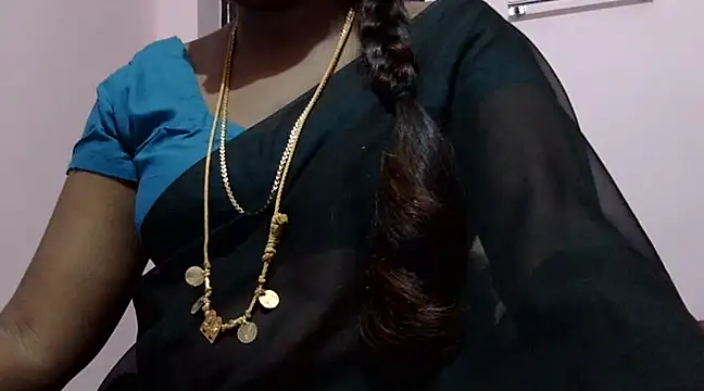 Snapshot of Hot_akshara chatting on 03/01/25, 05:38 Hot akshara online show from 03/01/25, 05:38