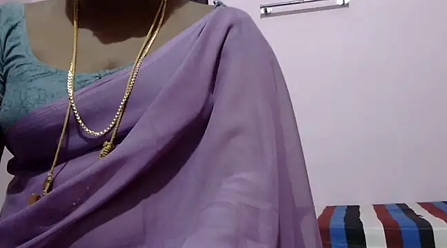 Snapshot of Hot_akshara chatting on 03/02/25, 08:48 Hot akshara online show from 03/02/25, 08:48