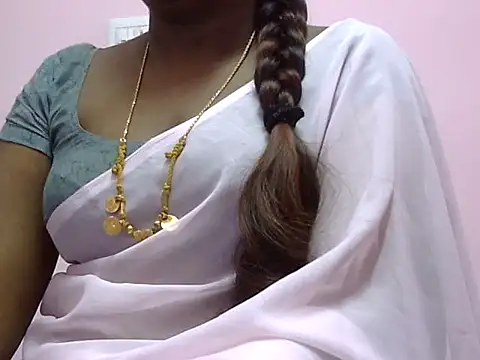 Hot akshara online show from 11/07/25, 05:57