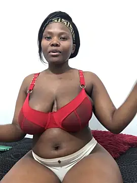 Snapshot of SexyAngeliqua chatting on 03/22/25, 12:39 SexyAngeliqua online show from 03/22/25, 12:39