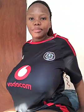 Snapshot of SexyAngeliqua chatting on 09/10/25, 06:35 SexyAngeliqua online show from 09/10/25, 06:35