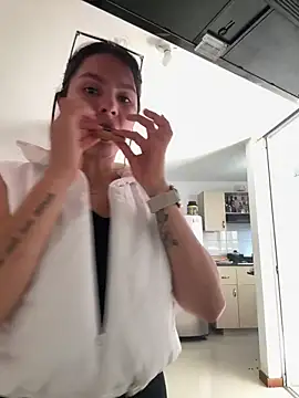 SofiaG  online show from 01/18/25, 06:21