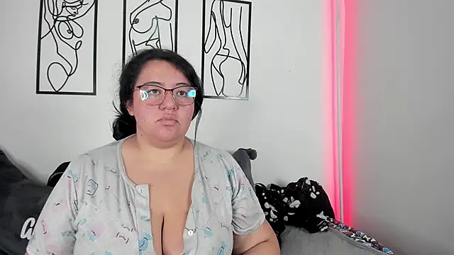 RubyPirsso18 online show from 01/25/25, 11:22