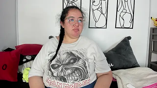 Snapshot of RubyPirsso18 chatting on 02/23/26, 07:00 RubyPirsso18 online show from 02/23/26, 07:00