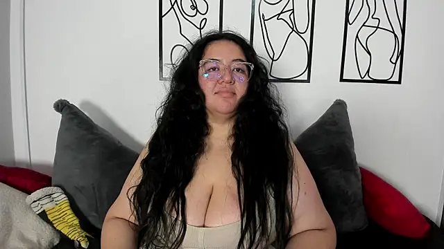 RubyPirsso18 online show from 04/23/26, 09:50