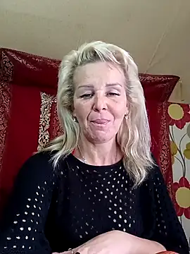 Snapshot of CassandraSandra44 chatting on 03/02/25, 09:10 CassandraSandra44 online show from 03/02/25, 09:10