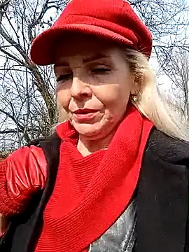 Snapshot of CassandraSandra44 chatting on 03/05/25, 10:22 CassandraSandra44 online show from 03/05/25, 10:22