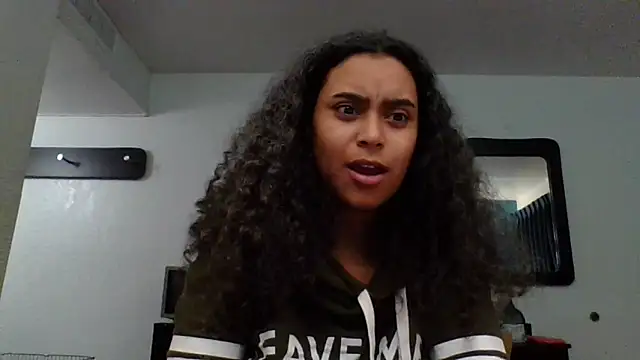 cinnaminnie online show from 03/02/25, 07:54