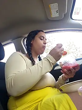 cinnaminnie online show from 03/14/25, 07:23