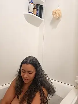 cinnaminnie online show from 04/13/26, 02:55