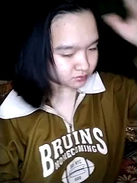 Thomgdee online show from 02/18/25, 12:17