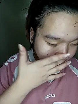 Thomgdee online show from 10/15/25, 12:55