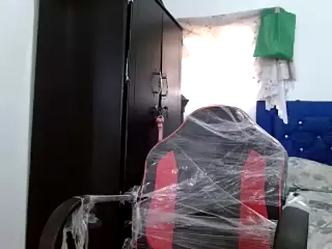 miriam775 online show from 12/30/24, 03:57