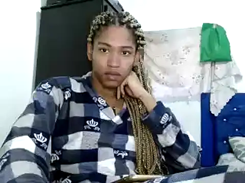 miriam775 online show from 01/14/25, 11:42