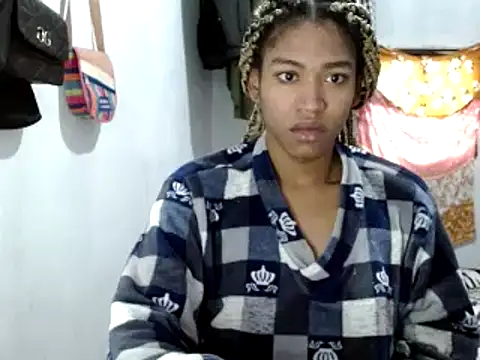 miriam775 online show from 02/06/25, 12:26