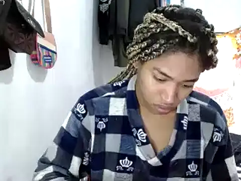 miriam775 online show from 02/16/25, 02:54