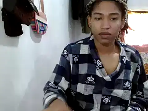 miriam775 online show from 02/18/25, 03:10