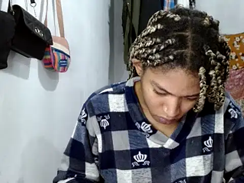 miriam775 online show from 02/26/25, 10:36