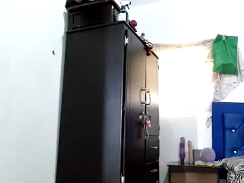 miriam775 online show from 03/10/25, 02:59