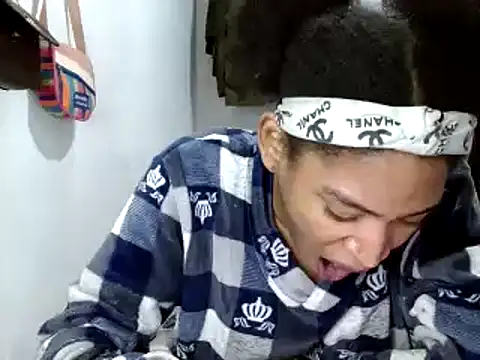 miriam775 online show from 03/11/25, 01:23