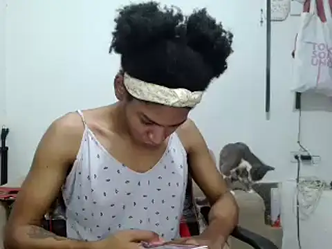 miriam775 online show from 09/17/25, 11:34