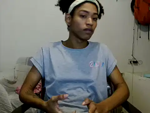 miriam775 online show from 10/02/25, 05:20