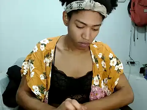 miriam775 online show from 10/03/25, 11:18