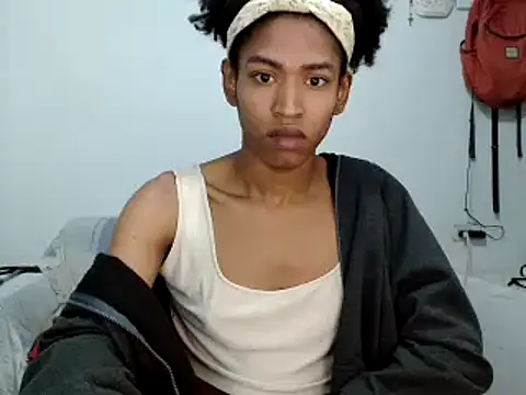 miriam775 online show from 10/06/25, 08:39