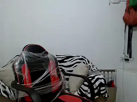 miriam775 online show from 01/14/26, 02:01