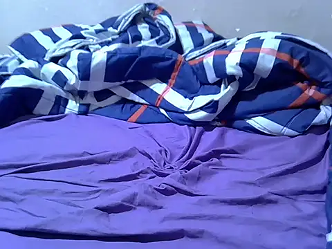 Just Karu online show from 12/15/25, 09:46