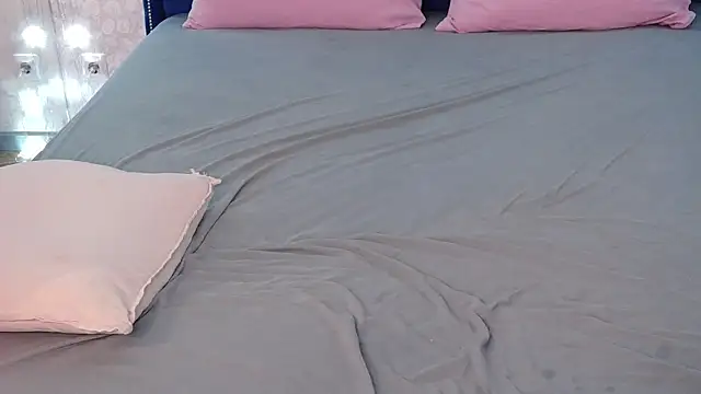 Snapshot of Evapeach_ chatting on 12/07/24, 12:52 Evapeach online show from 12/07/24, 12:52