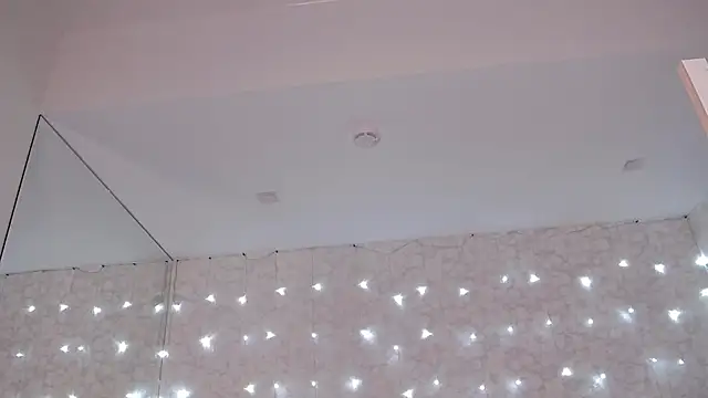 Snapshot of Evapeach_ chatting on 01/19/25, 10:17 Evapeach online show from 01/19/25, 10:17