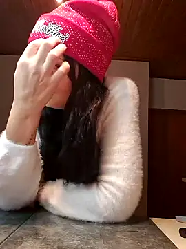 Snapshot of Jujuicy_97 chatting on 12/23/24, 05:06 Jujuicy 97 online show from 12/23/24, 05:06