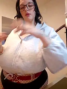 Jujuicy 97 online show from 02/04/26, 08:09