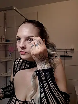 Jujuicy 97 online show from 02/05/26, 06:01