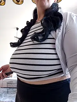 Jujuicy 97 online show from 04/23/26, 04:20