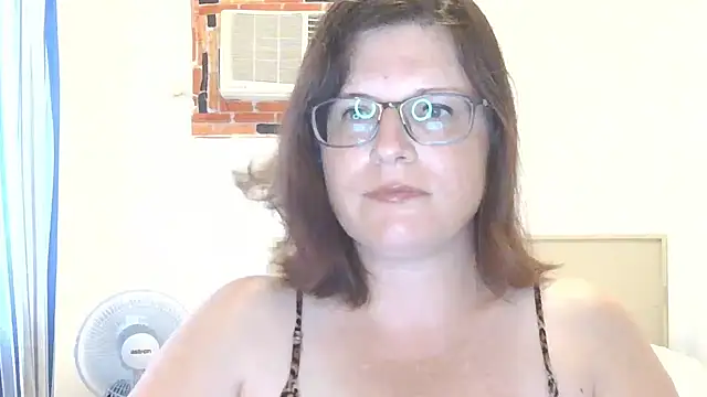 CrimsonMistress online show from 04/20/26, 10:33