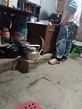 JasminePham online show from 12/31/24, 04:06