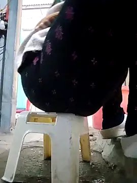 JasminePham online show from 01/01/25, 12:53