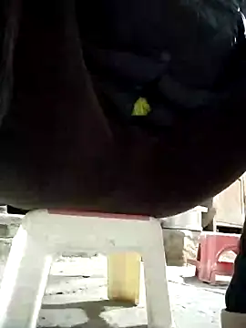 JasminePham online show from 01/21/25, 12:57