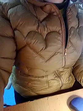 JasminePham online show from 02/12/25, 01:30