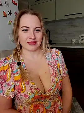 Snapshot of Cute_Hot_Alice chatting on 03/06/25, 08:16 Cute Hot Alice online show from 03/06/25, 08:16