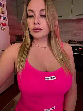 Cute Hot Alice online show from 04/22/26, 08:10